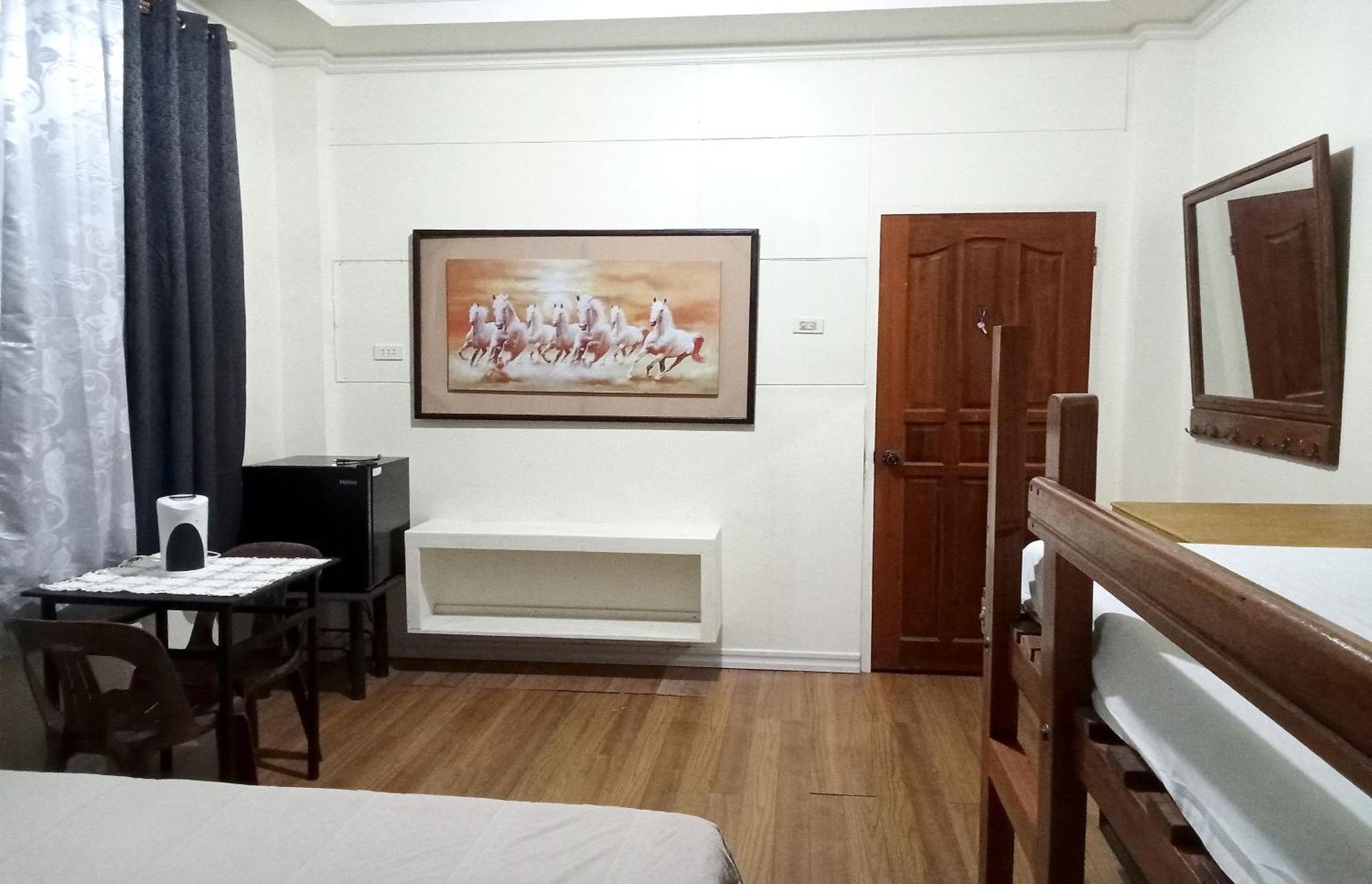 Leizel'S Bed & Breakfast Palompon Екстер'єр фото